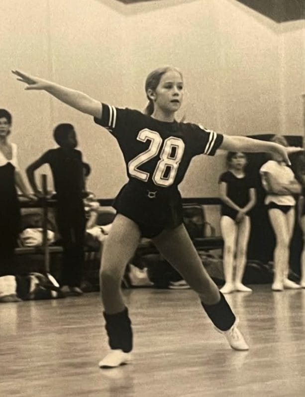 La infancia difícil que moldeó la vida de Christina Applegate, estrella de Hollywood