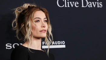 Paris también tomó distancia de la película Michael tras considerar que el guion incluía aspectos “deshonestos”. (REUTERS/Mario Anzuoni)
