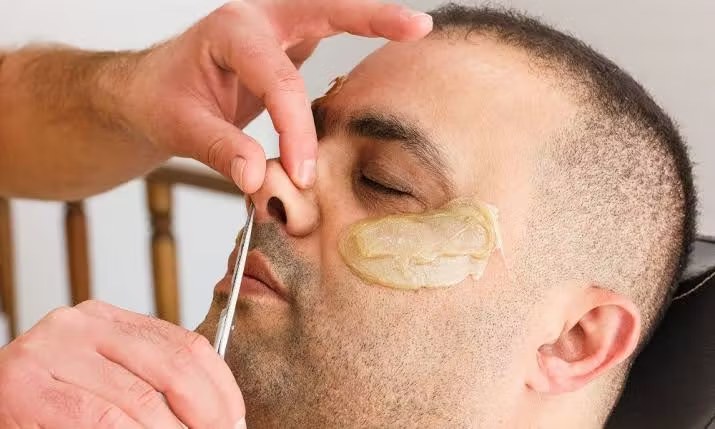 Trombosis del seno cavernoso: el peligro oculto al arrancar los vellos nasales 👃🏼