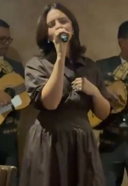 ¿Está Ángela Aguilar embarazada? Videos junto a Nodal generan especulaciones