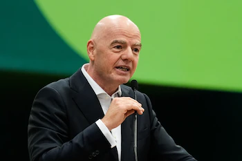 Gianni Infantino fue sometido a una fuerte presión luego del proyecto fallido de la FFE (Foto AP/Tony Gutierrez, Archivo)