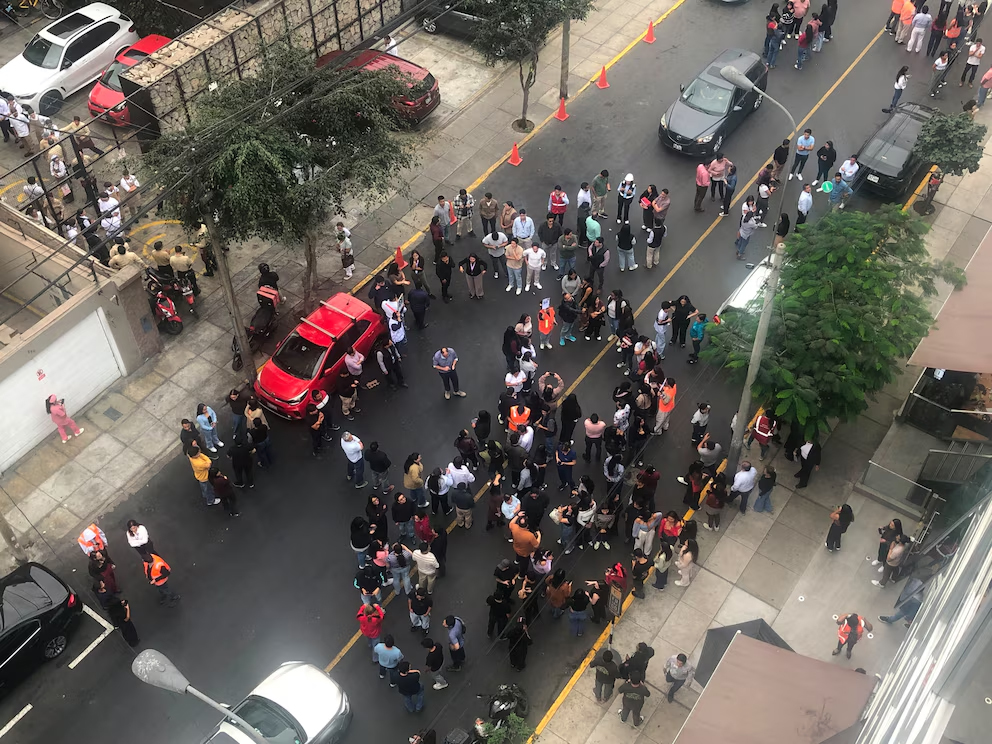 Sismo de magnitud 7.2 sacude Ayacucho y se siente en Lima, Cusco y otras regiones de Perú