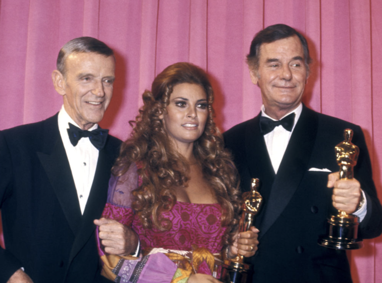 Elizabeth Taylor en los Oscar 1970: una imagen icónica que perdura en la historia