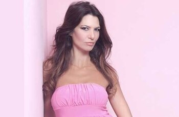 Solange Magnano fue Miss Universo en 1994, cuando tenía 23 años